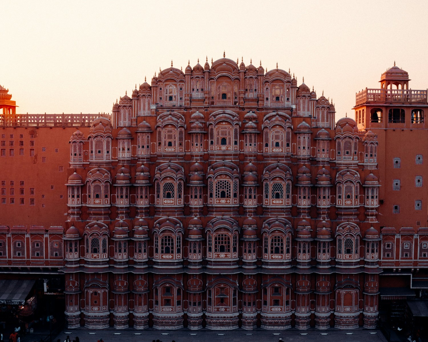 Hawa Mahal iconic pink structure and street life
