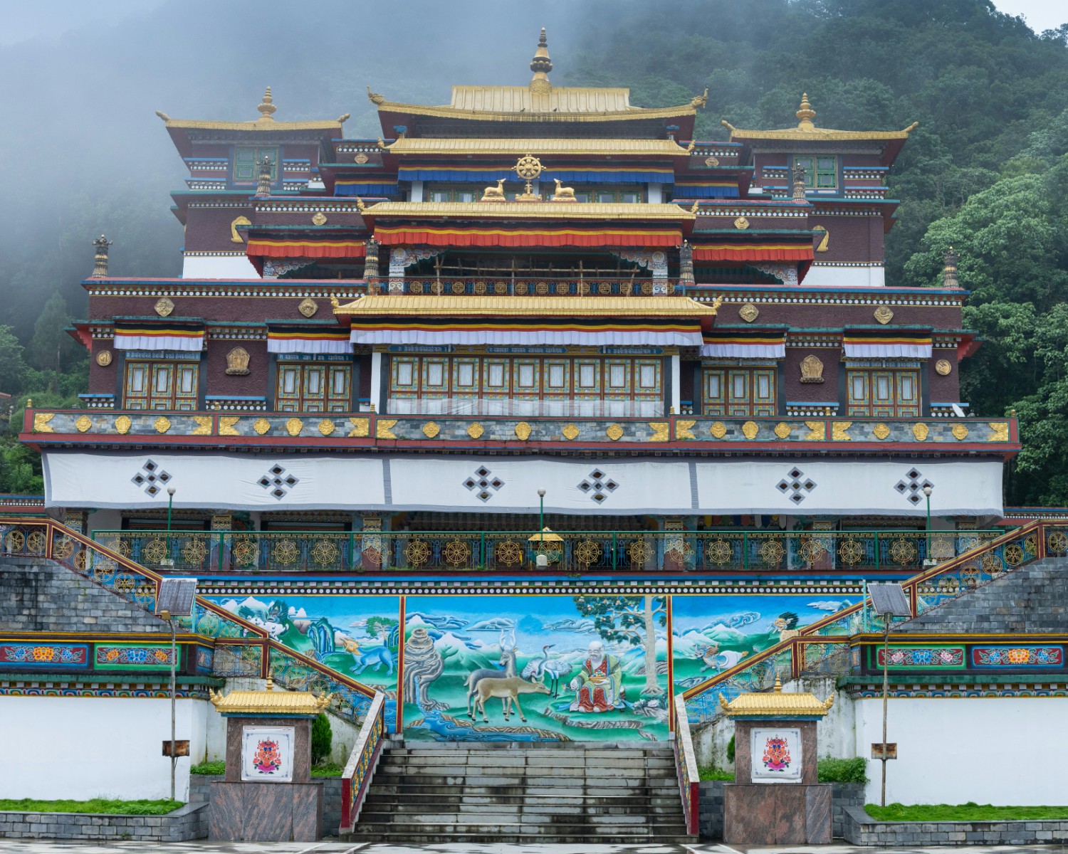 Ornate Tibetan Buddhist architecture and assembly hall