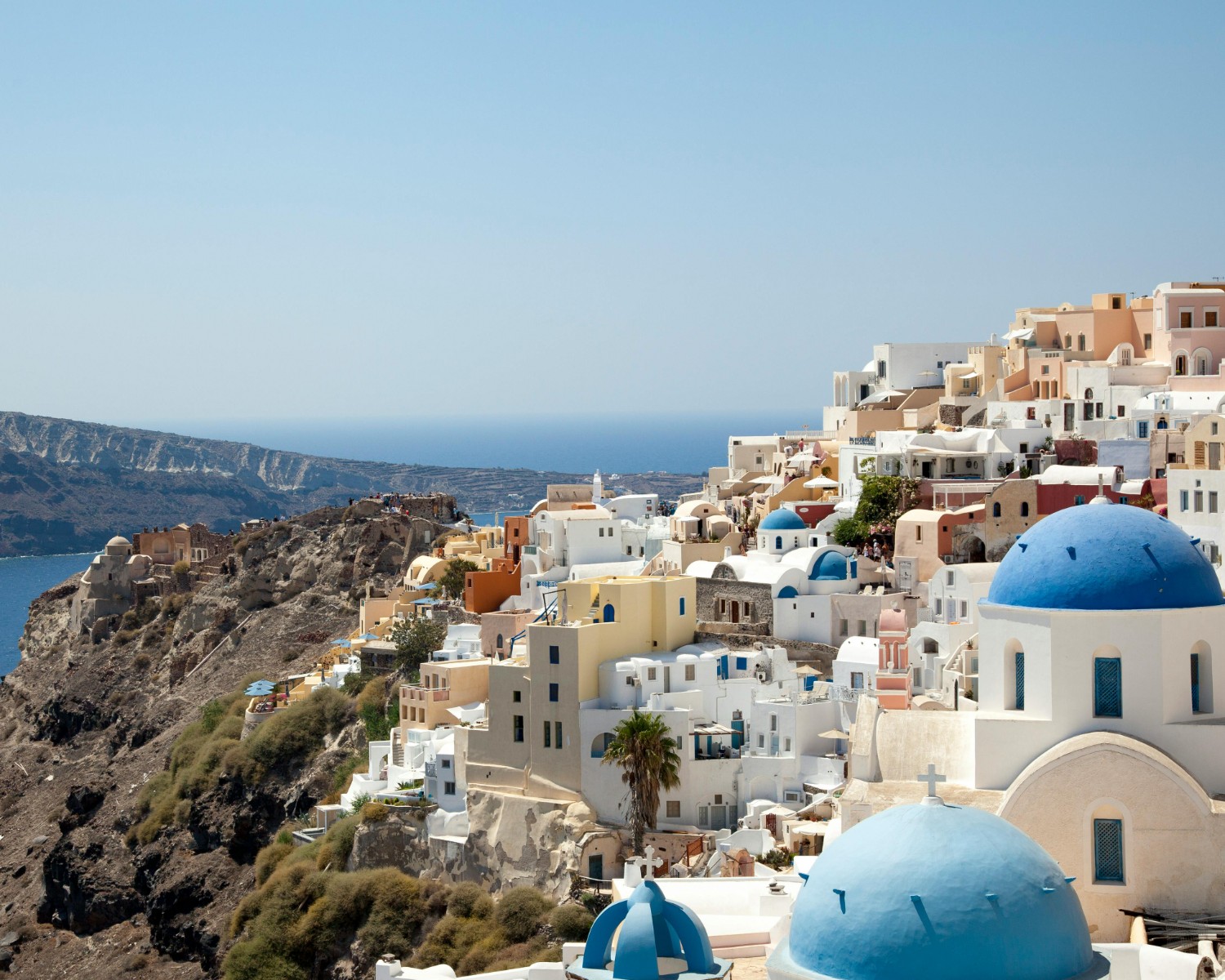 Legendary Santorini sunset over the caldera